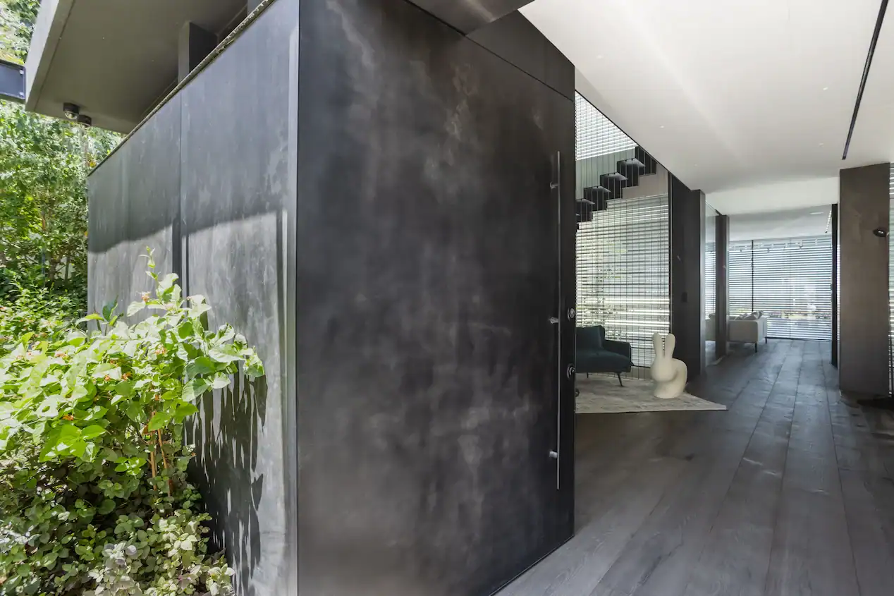 דלת כניסה קו אפס מדגם Sofia