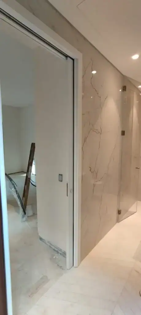 דלתות הזזה נסתרות