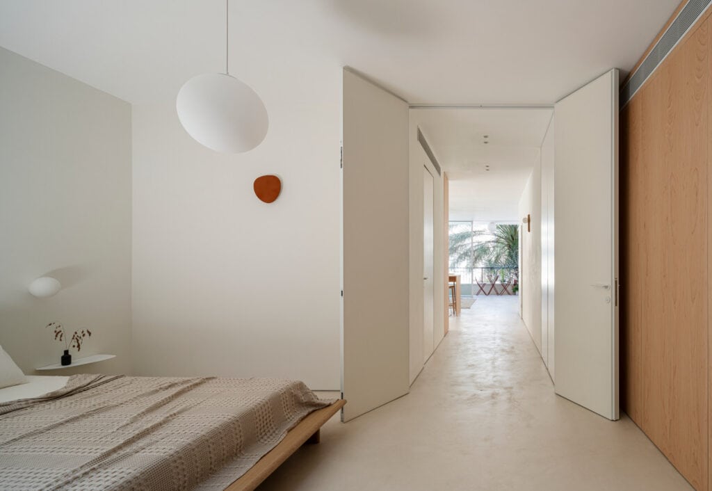 דלת פנים דו-כנפית בקו אפס דגם aeris