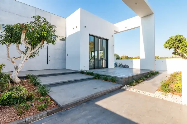 דלתות כניסה לוילות