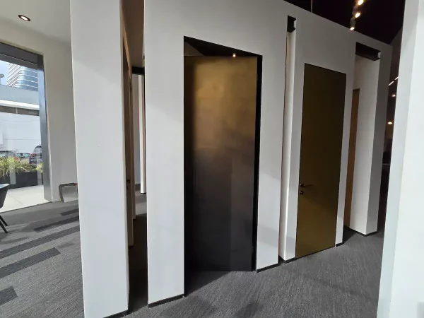 סוגי דלתות פנים מבית אפרטו